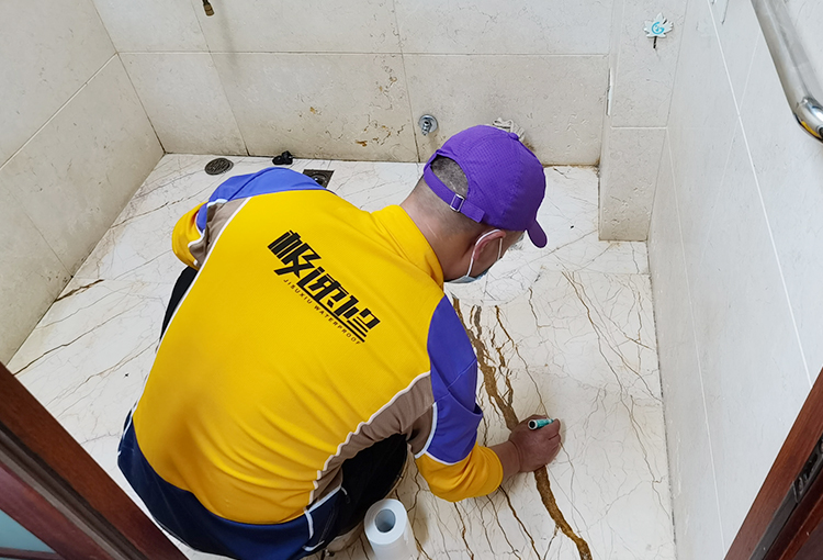 阳台墙面发生渗漏都有哪些原因 如何进行防水治理